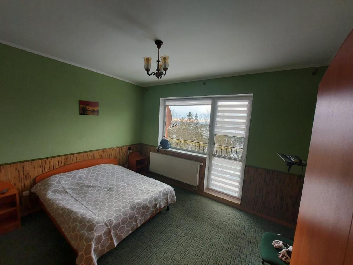 Затишок Villa Tysovets Bagian luar foto