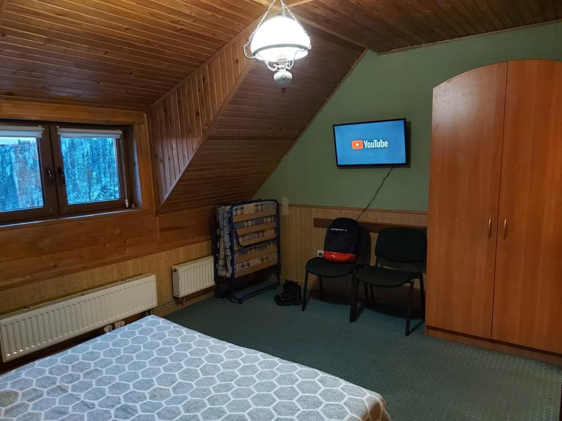 Затишок Villa Tysovets Bagian luar foto